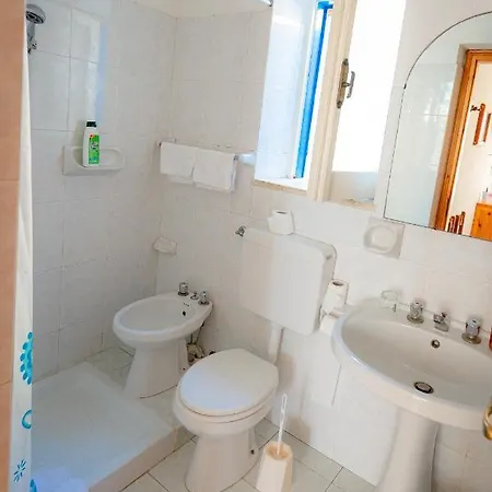 Casa Adolfo Ischia 2*